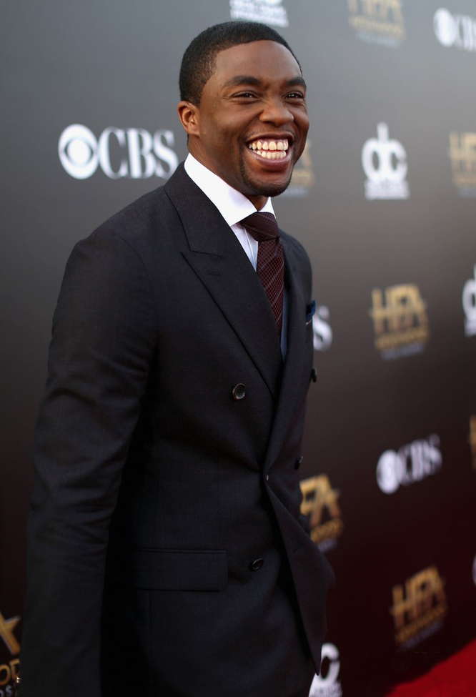 chadwick-boseman-hollywood-film-awards-07