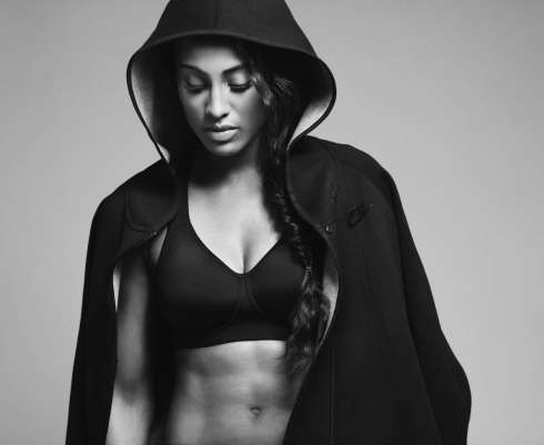 Skylar-Diggins-Nike-4-2015-Her-Pink-Jersey