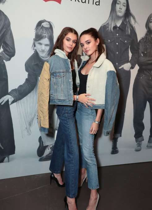 Kaia Gerber   Charlotte Lawrence - Levi 501 Day Event  2 