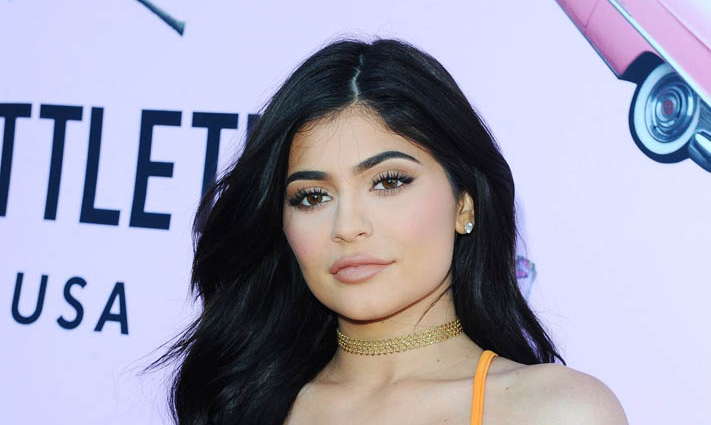 kylie-jenner-prettylittlething.com-us-launch-party-in-la-7-7-2016-18