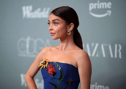 sarah-hyland-at-costume-designer-guild-awards-2018- web