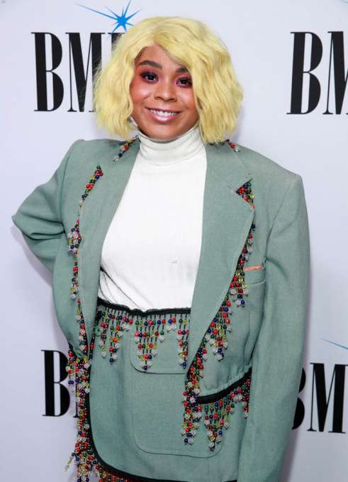 Taryla -honored-at-bmis-pop-awards-2019-07