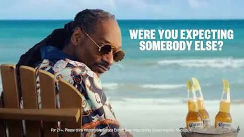 Corona   Snoop Dog  web 1