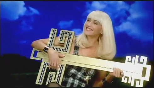Gwen Stefani Wind It Up - Lan-1