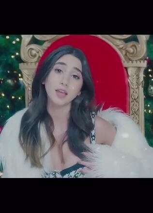 Let It Snow Official Music Video Good Newz Girls  Nickelodeon 1