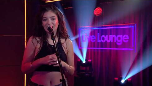 Lorde covers Jeremihs Dont Tell Em in the Live Lounge
