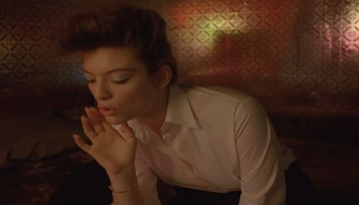 Lorde - Yellow Flicker Beat (Hunger Games)